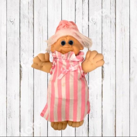 Vintage ABC distribution Troll Doll Pink White Pajama Soft Body Vinyl 1993 - Picture 16 of 16